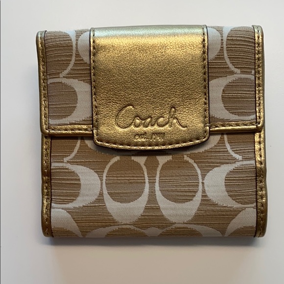 Coach Wallet - Picture 5 of 5